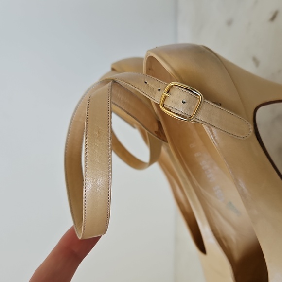 ROGER VIVIER: rare vintage silky soft leather ankle strap heels - Picture 4 of 9